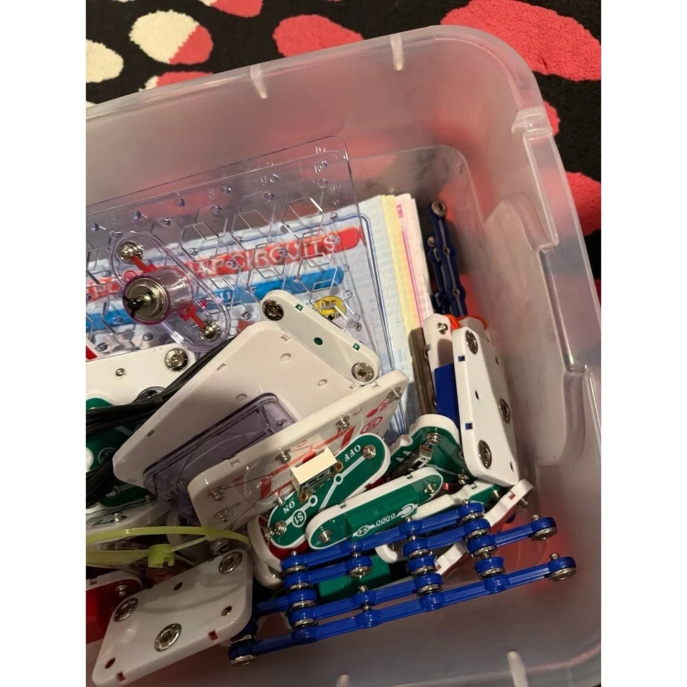 Bundle of Electronic snap circuits